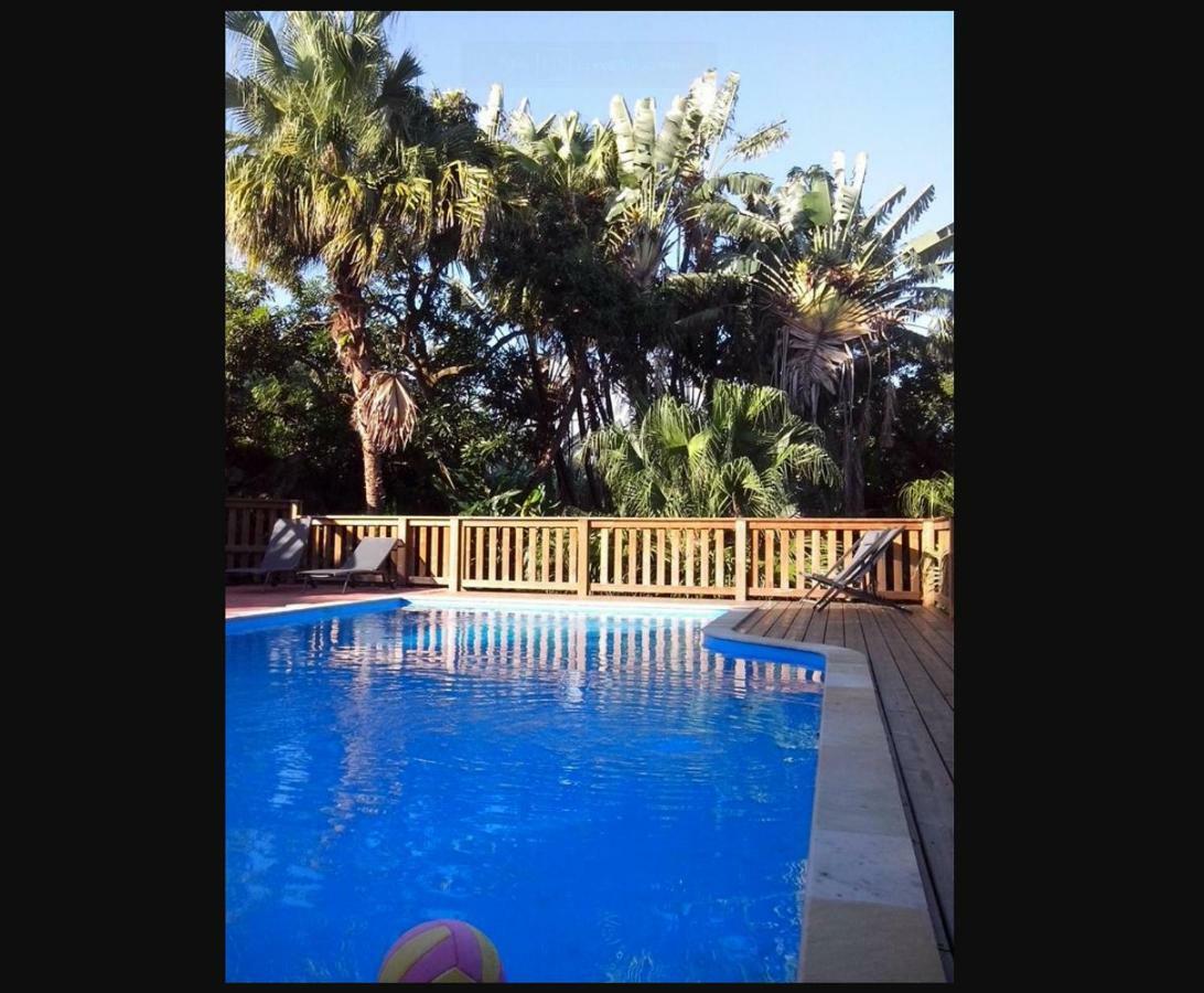 Le Four A Pain Bed & Breakfast Saint-Philippe Dış mekan fotoğraf